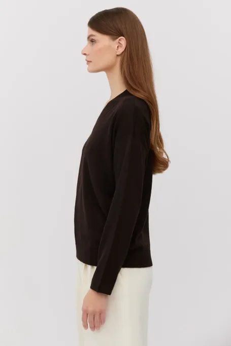 Braune Bluse aus Merinowolle mit V-Ausschnitt