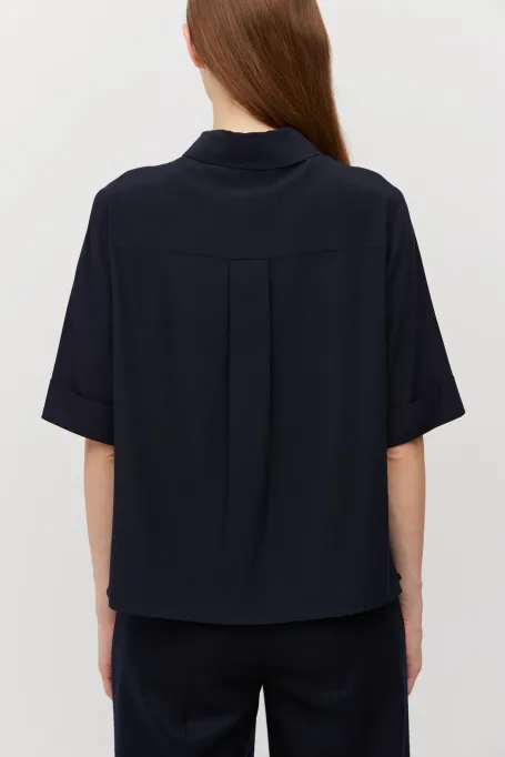 Dunkelblaue Seidenbluse