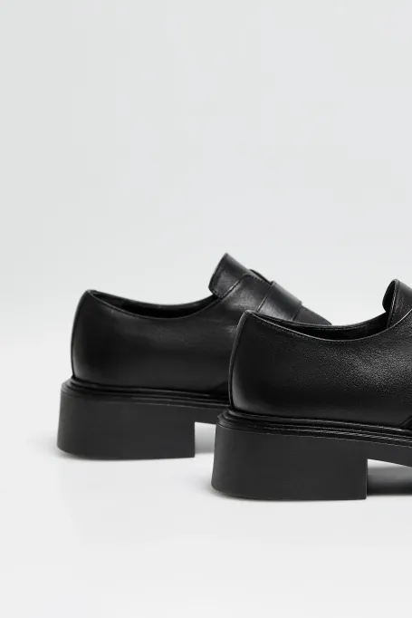 Schwarze Monk-Schuhe