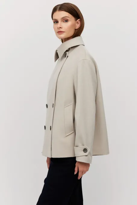 Beigefarbene zweireihige Wolljacke