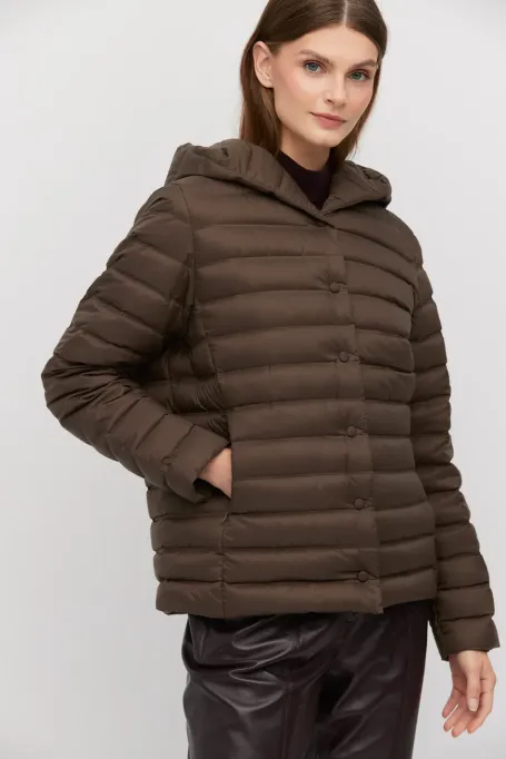Daunenjacke mit Kapuze