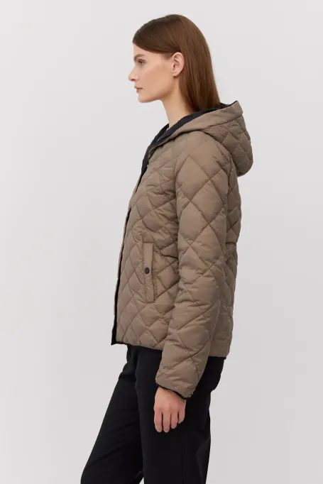 Wendbare Daunenjacke mit Kapuze