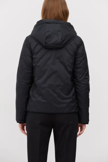Wendbare Daunenjacke mit Kapuze