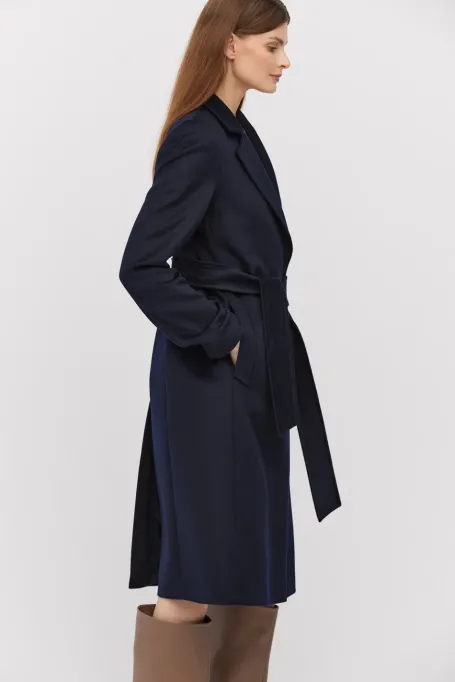 Dunkelblauer Wollmantel mit Gürtel