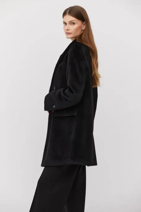 Schwarze Jacke mit Baby-Suri-Alpakawolle