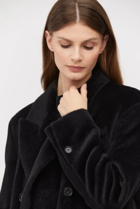 Schwarze Jacke mit Baby-Suri-Alpakawolle