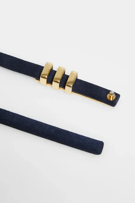 Dunkelblauer Gürtel aus Wildleder