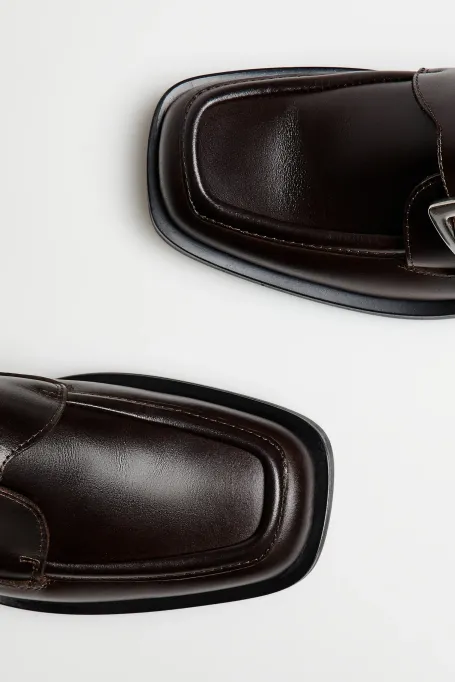 Ledermonk-Schuhe mit Schnalle