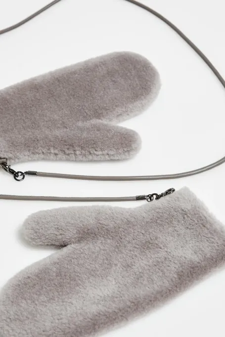 Graue Teddywoll-Handschuhe