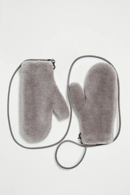 Graue Teddywoll-Handschuhe