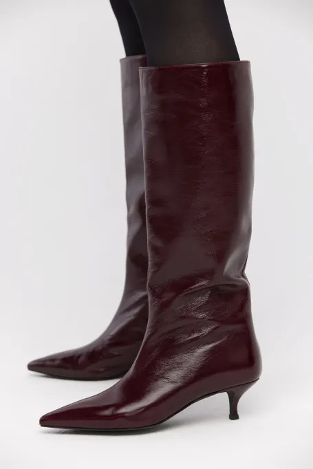 Auberginefarbene Lederstiefel mit mittelhohem Absatz - Patrizia Aryton