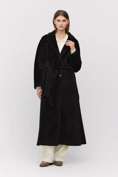 Schwarzer Mantel mit Gürtel aus Suri-Alpaka