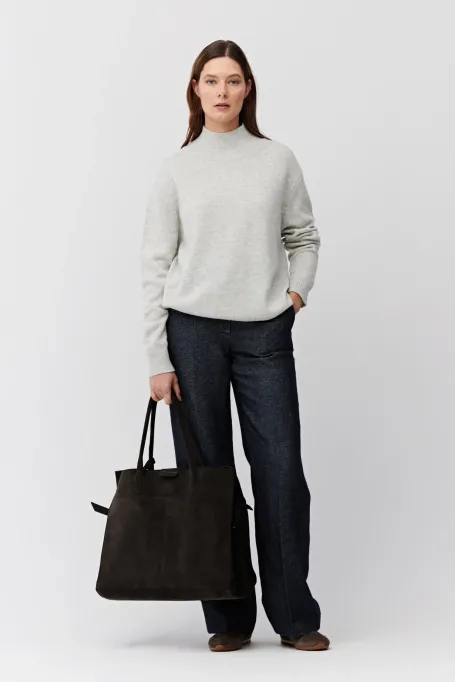 Grauer Rollkragenpullover mit Kaschmiranteil
