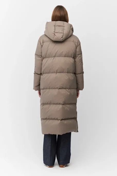 Daunenkurzmantel mit Kapuze