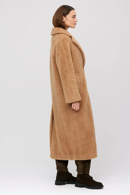 Camel Teddy-Mantel mit Kamelwolle und Seide Camel Teddy-Mantel mit Kamelwolle und Seide