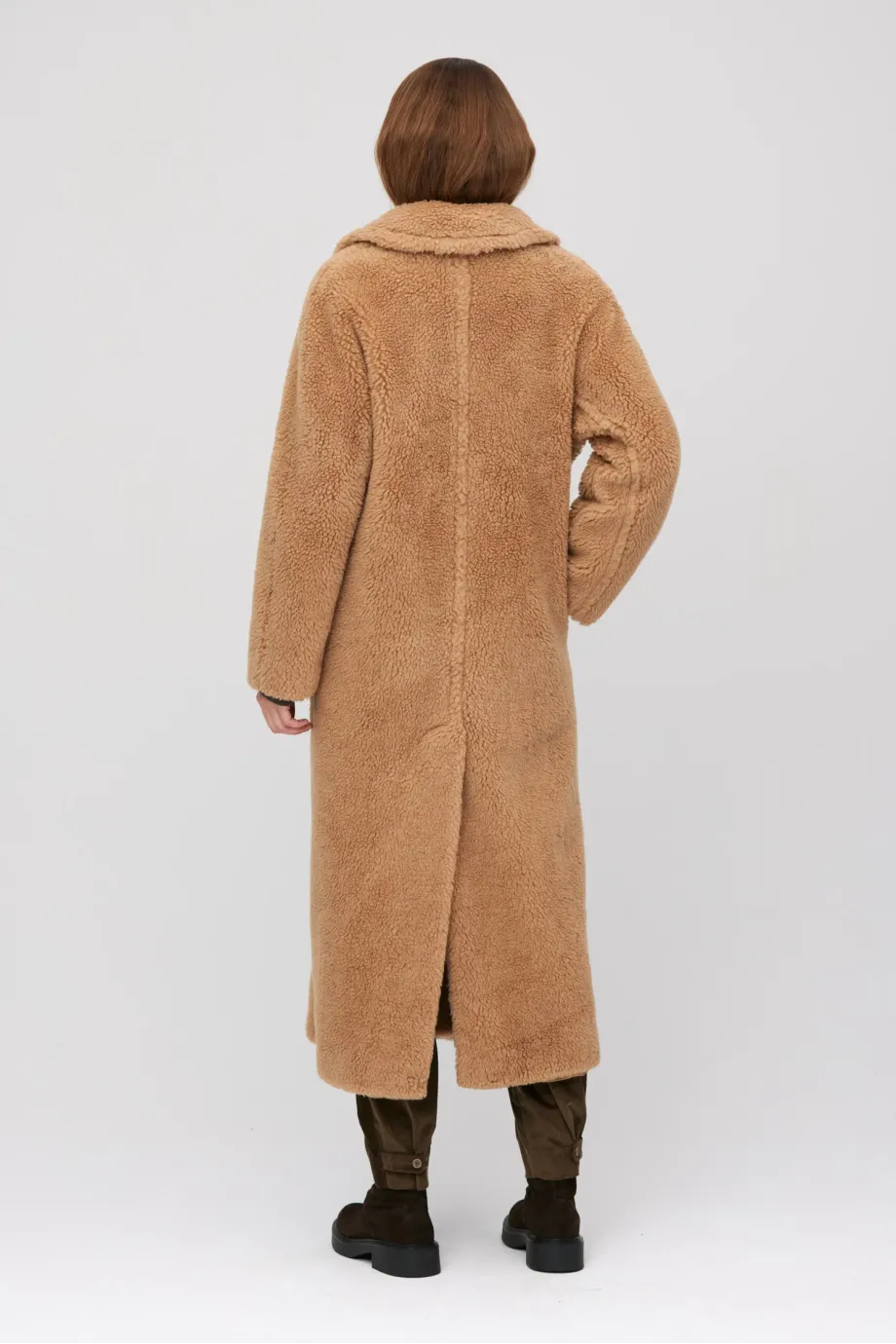 Camel Teddy-Mantel mit Kamelwolle und Seide Camel Teddy-Mantel mit Kamelwolle und Seide