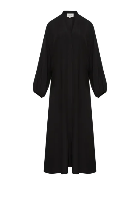 Schwarzes Seidenkleid