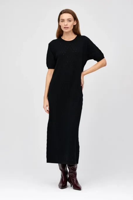 Kleid aus Merinowolle und einem Anteil von Alpakawolle.