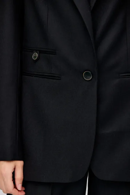 Wolljacke mit breiten Schultern zum Anzug