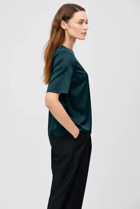 Smaragdgrüne Seidenbluse