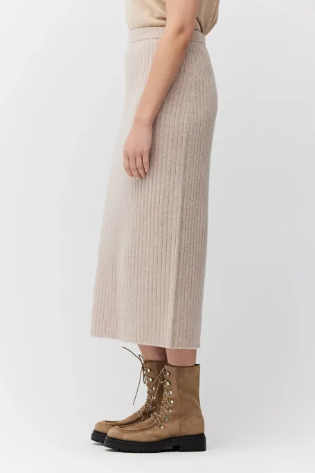Beiger Strickrock aus Merinowolle
