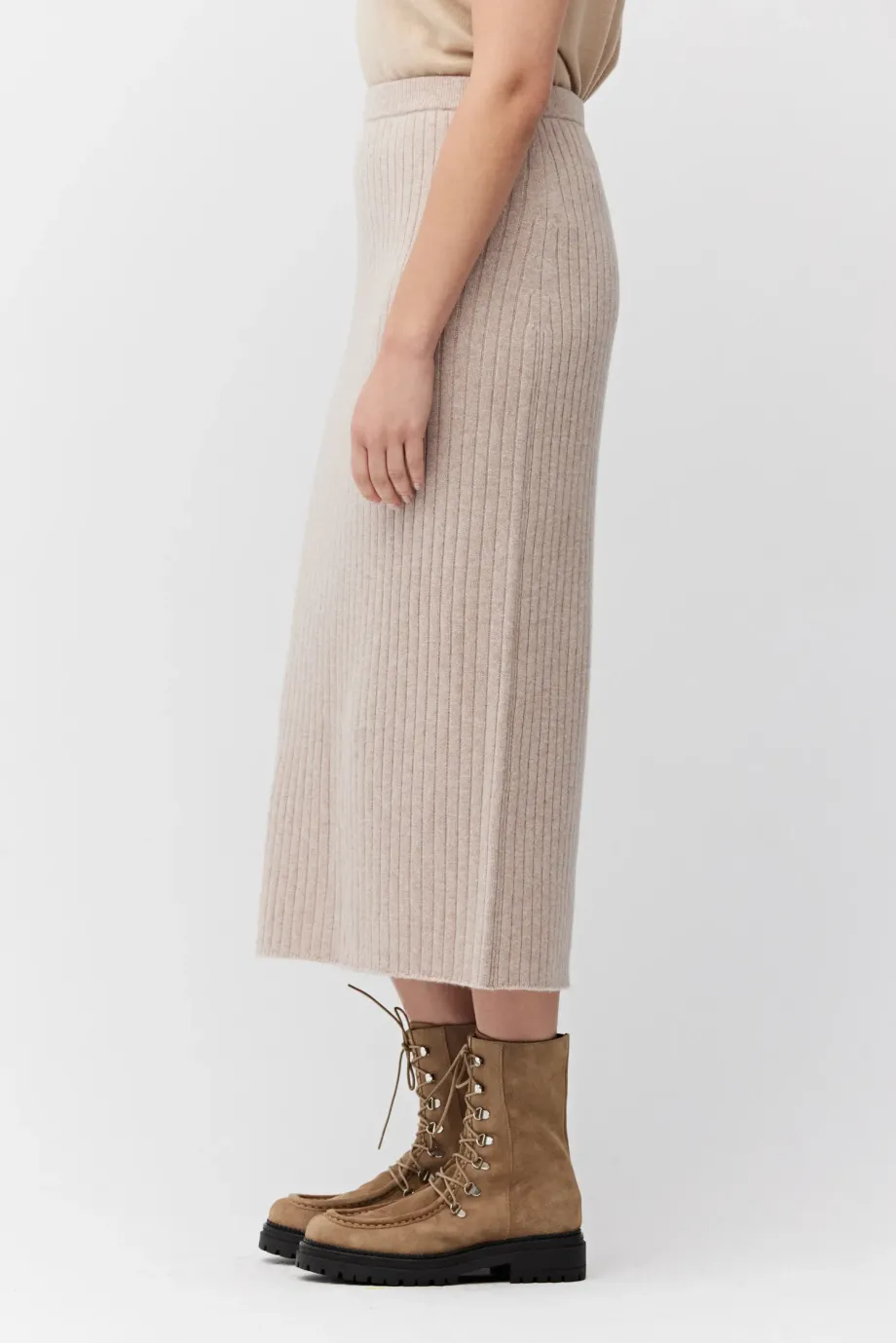 Beiger Strickrock aus Merinowolle Beiger Strickrock aus Merinowolle