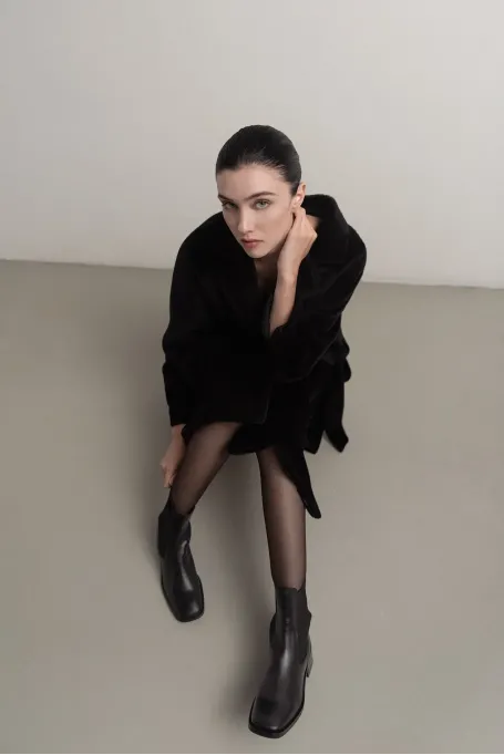 Schwarze Lederstiefeletten - Patrizia Aryton