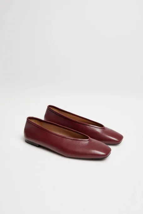 Rote Leder-Ballerinas