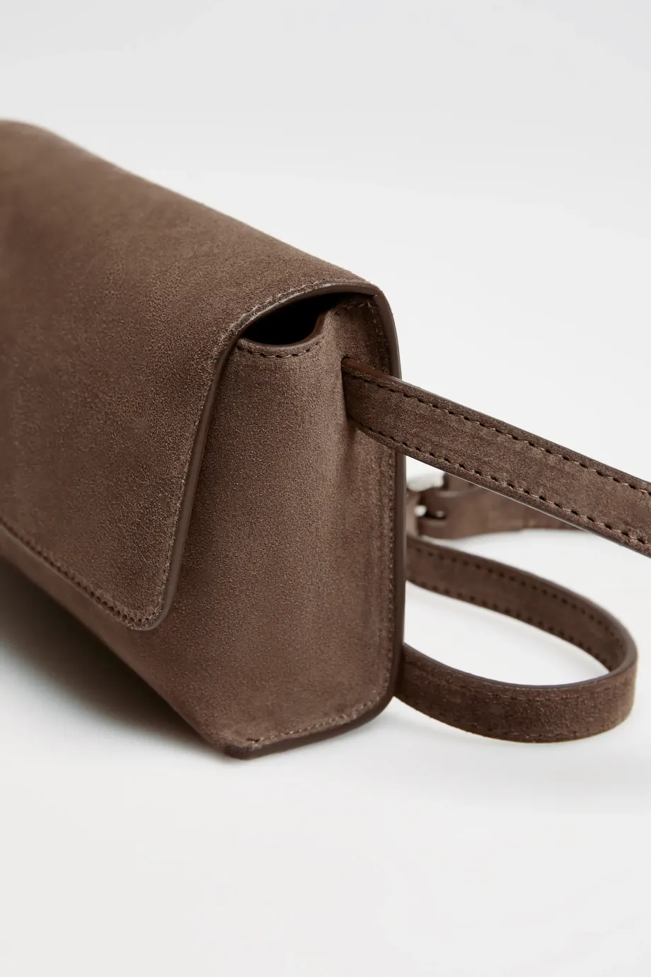 Braune Tasche aus Veloursleder - Patrizia Aryton Braune Tasche aus Veloursleder - Patrizia Aryton