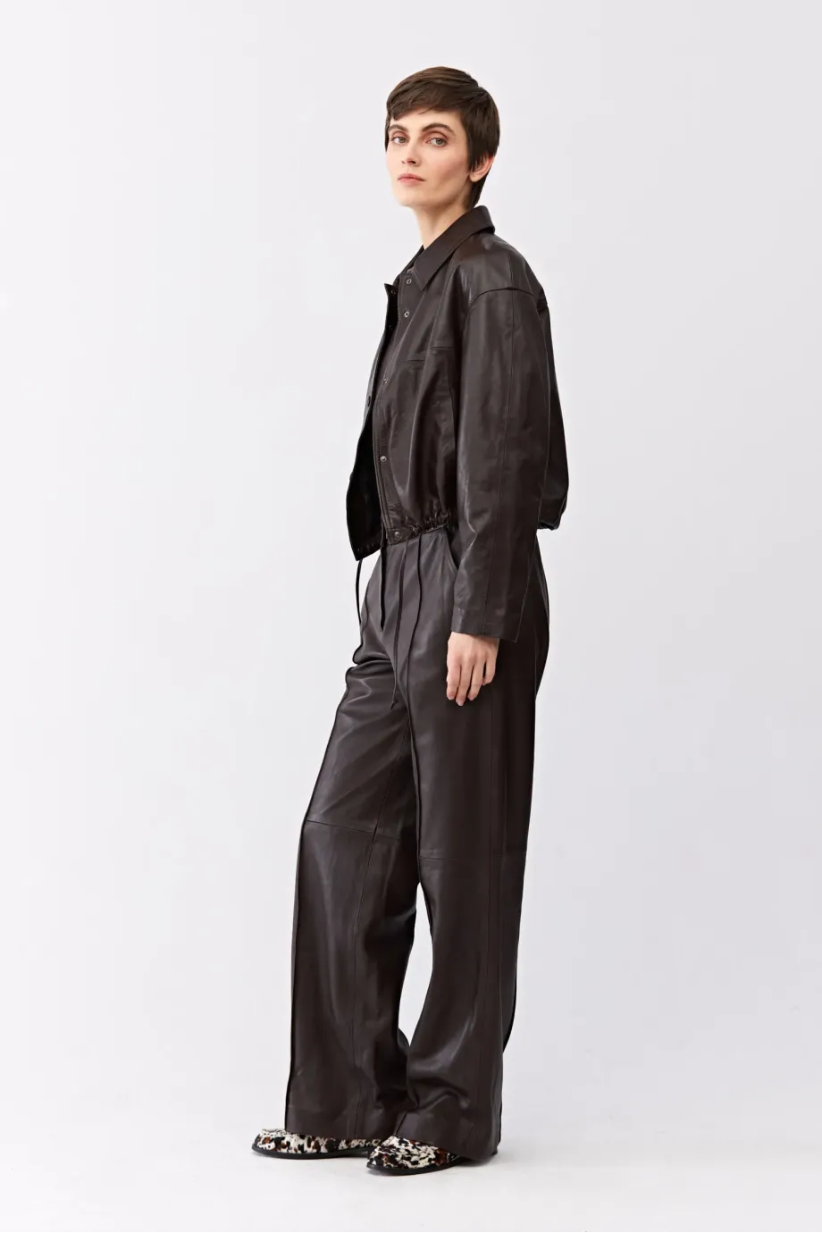 Kurze braune Lederjacke Kurze braune Lederjacke