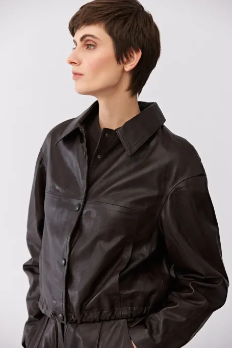 Kurze braune Lederjacke Kurze braune Lederjacke