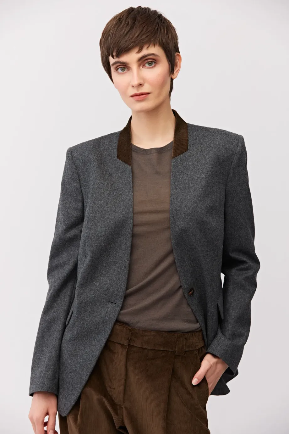 Graues einreihiges Sakko mit Kaschmir - Patrizia Aryton Graues einreihiges Sakko mit Kaschmir - Patrizia Aryton