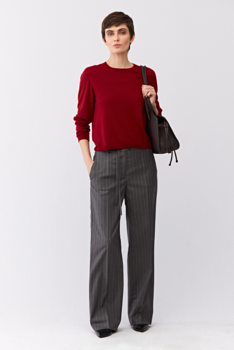 Weite graue Anzughose mit Streifen