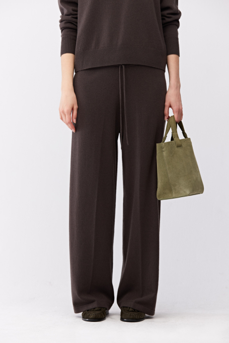 Weite braune Merinowollhose