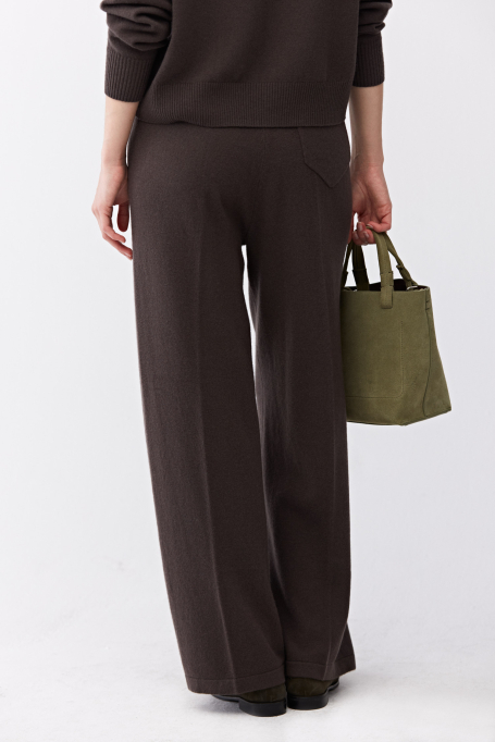 Weite braune Merinowollhose