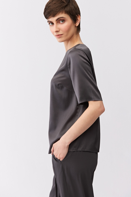 Graue Seidenbluse