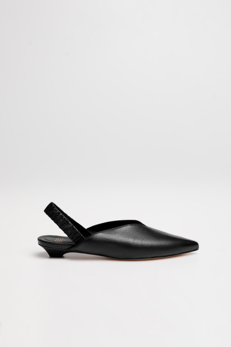 Schwarze Leder-Slingback-Schuhe