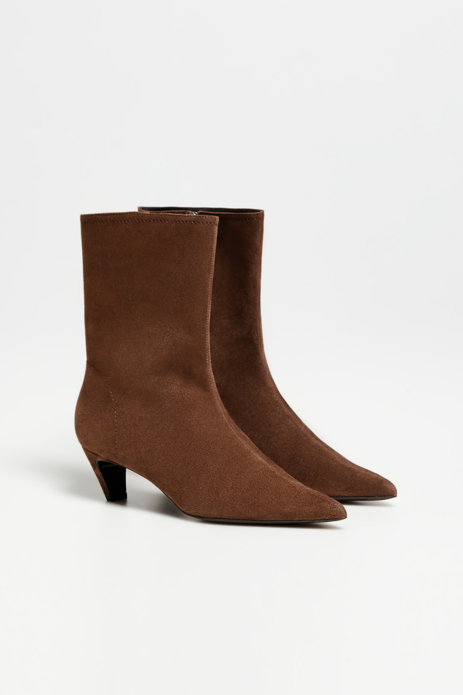 Braune Stiefeletten aus Veloursleder - Patrizia Aryton Braune Stiefeletten aus Veloursleder - Patrizia Aryton