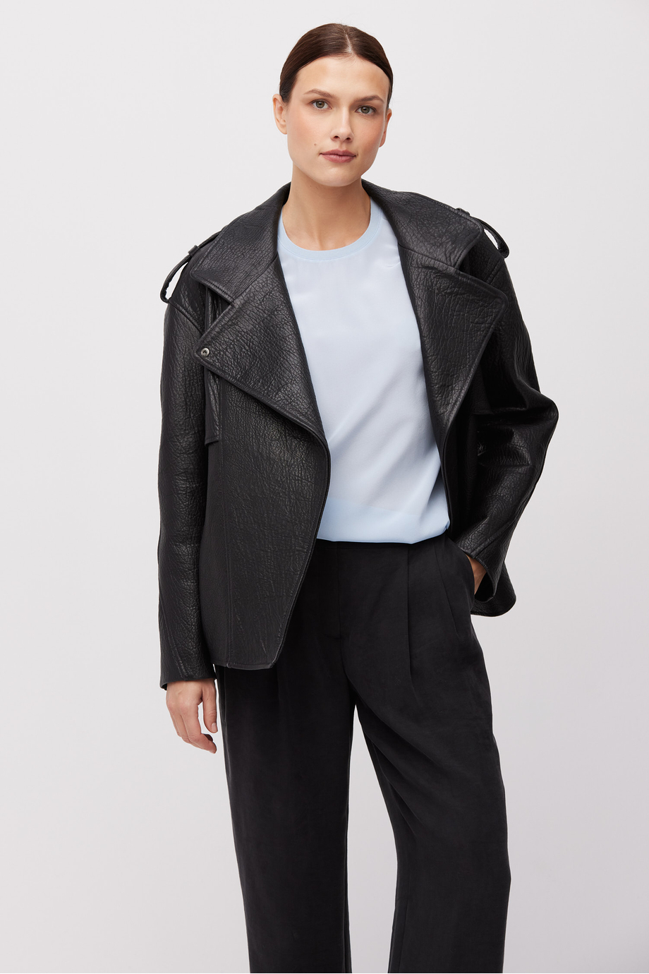 Blaue Brigette-Bluse mit Seide blau Blaue Brigette-Bluse mit Seide blau