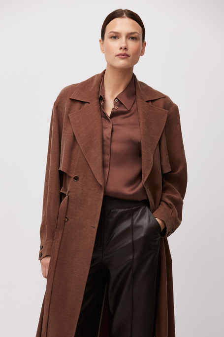 Brauner Mantel aus Lyocell-Leinen-Mischung Brauner Mantel aus Lyocell-Leinen-Mischung