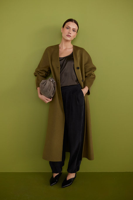 Grüner Doubleface-Mantel mit Seide