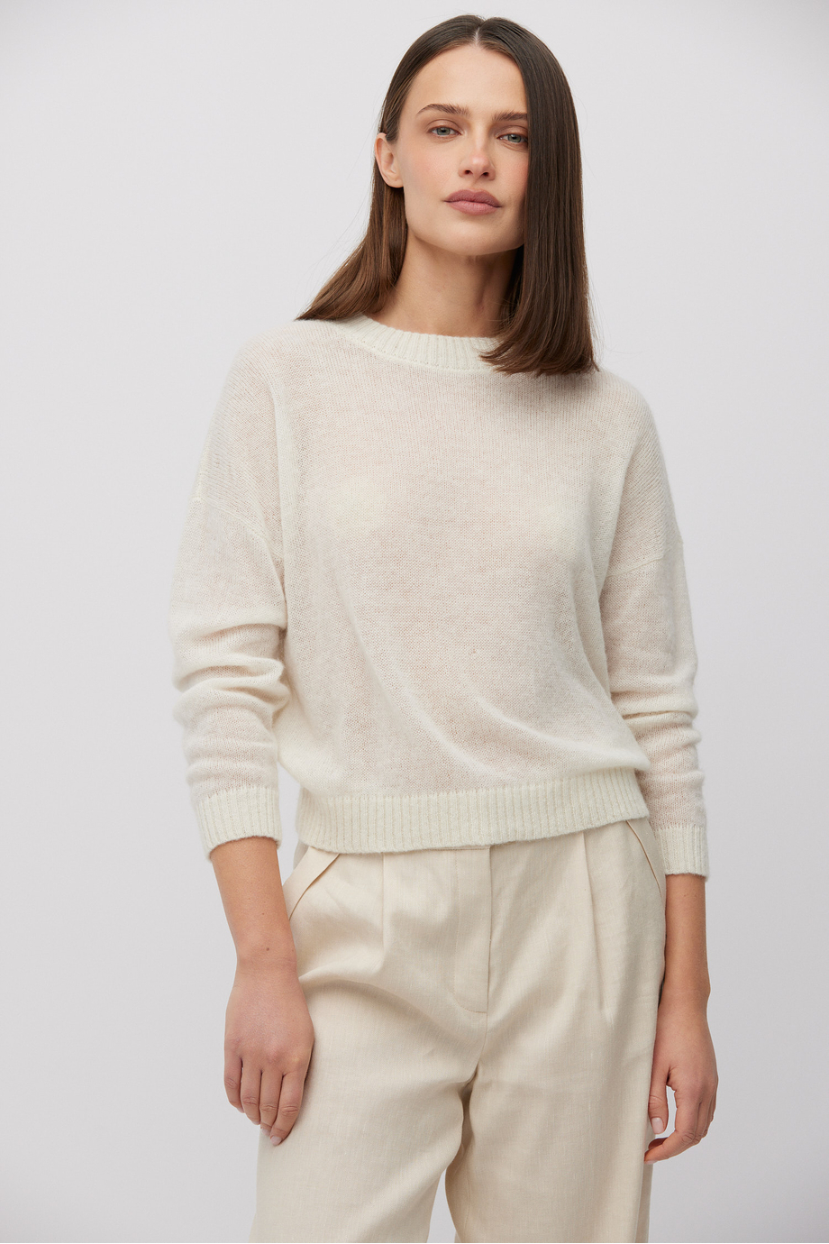 Weißer Pullover mit Baby-Suri-Alpaka weiß Weißer Pullover mit Baby-Suri-Alpaka weiß