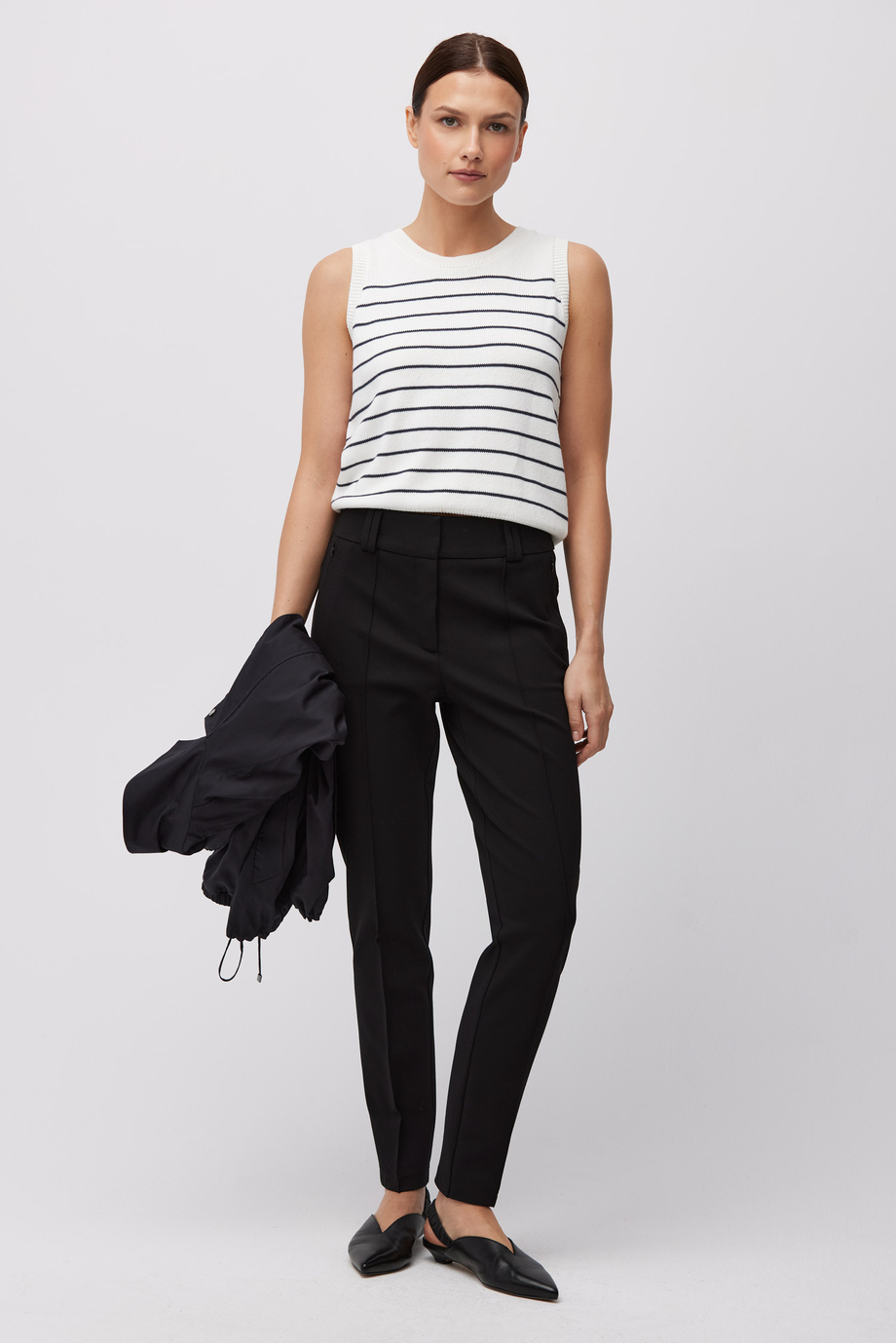 Schwarze Hose mit schmalem Bein schwarz Schwarze Hose mit schmalem Bein schwarz