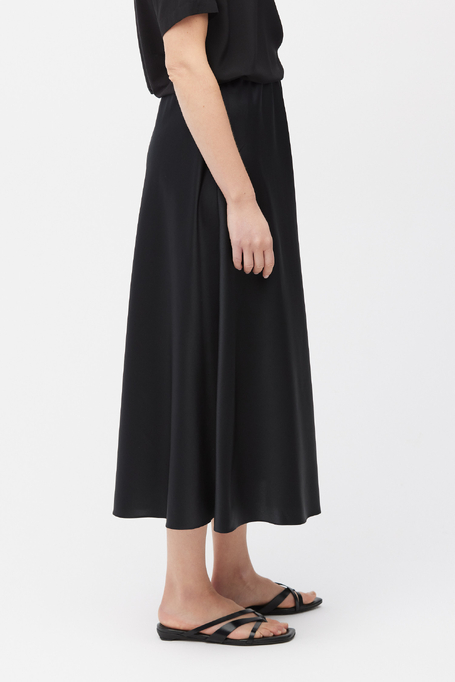 Schwarzer Midi-Rock aus Seide - Patrizia Aryton Schwarzer Midi-Rock aus Seide - Patrizia Aryton