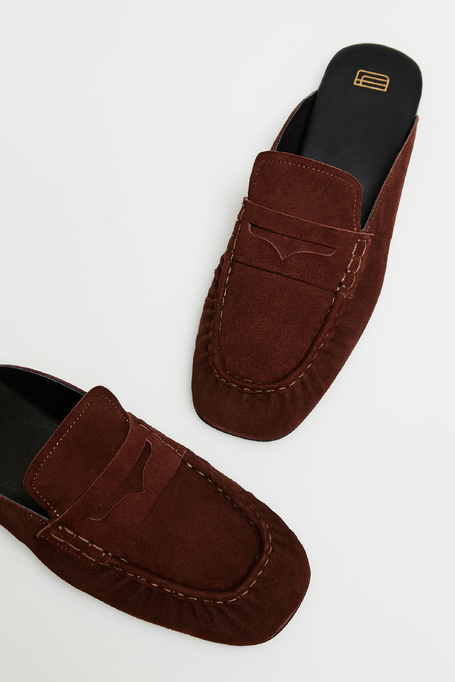 Braune Mules aus Wildleder
