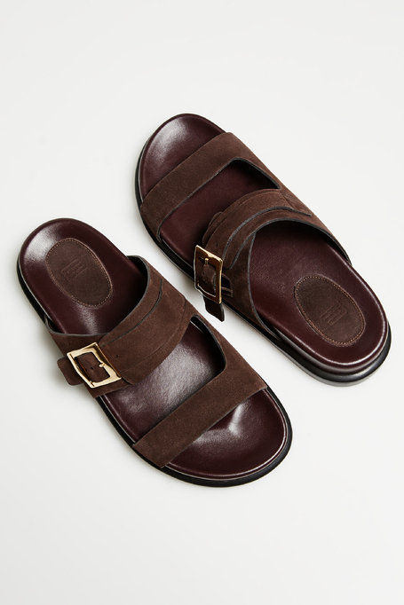Braune Leder-Sandalen mit Schnalle