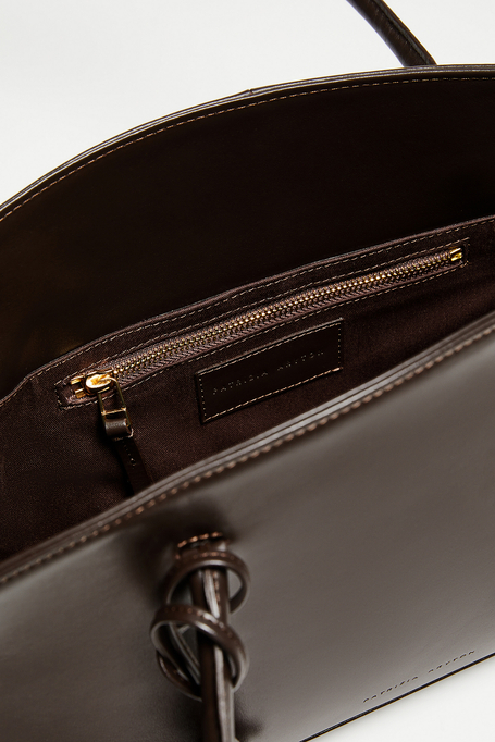 Schokoladenbraune Ledertasche mit Quasten - Patrizia Aryton