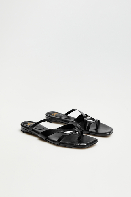 Schwarze Leder-Pantoletten mit kleinem Absatz - Patrizia Aryton