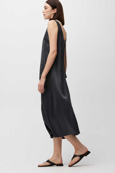 Graues Midikleid aus Seide mit Quasten - Patrizia Aryton