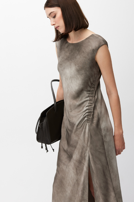 Midi-Seidenkleid mit Schlitz - Patrizia Aryton Midi-Seidenkleid mit Schlitz - Patrizia Aryton